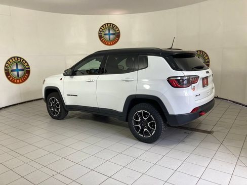 Used 2025 Jeep Compass Trailhawk AWD/4WD image 22