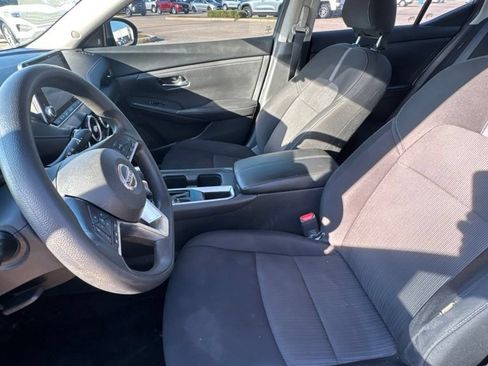 Used 2024 Nissan Sentra SV FWD image 6