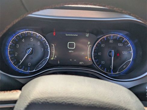 New 2026 Chrysler Pacifica Pinnacle image 18