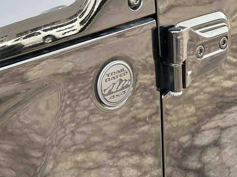 Used 2023 Jeep Wrangler Sport image 10