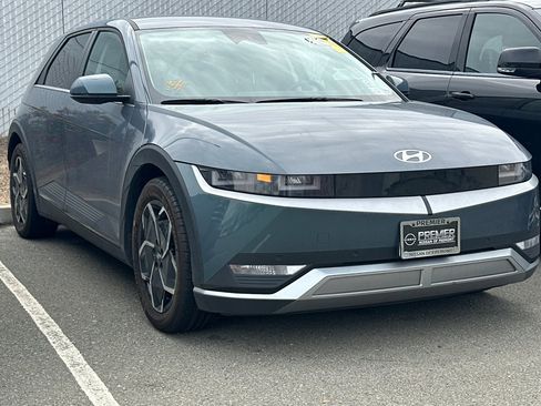 Used 2024 Hyundai Ioniq 5 SEL image 2