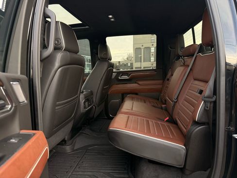 Used 2024 GMC Sierra 2500 Denali Ultimate image 42