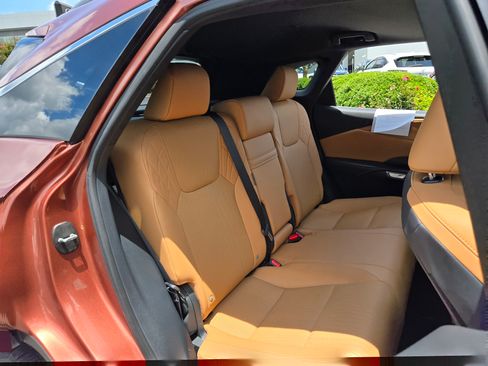 Used 2025 Lexus RX 350 Premium w/ Accessory Package (Z1) FWD image 27