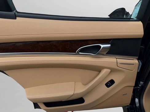 Used 2011 Porsche Panamera 4 image 20