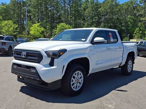 New 2026 Toyota Tacoma SR5 AWD/4WD image 3