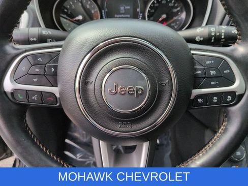 Used 2020 Jeep Compass Latitude AWD/4WD image 12