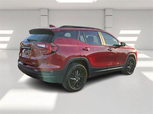 Certified 2024 GMC Terrain SLE w/ Driver Convenience Package image 5