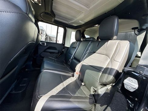 Used 2023 Jeep Wrangler Unlimited Sahara w/ Cold Weather Group image 25