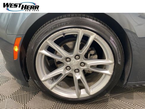 Used 2019 Chevrolet Camaro LT w/ RS Package image 9