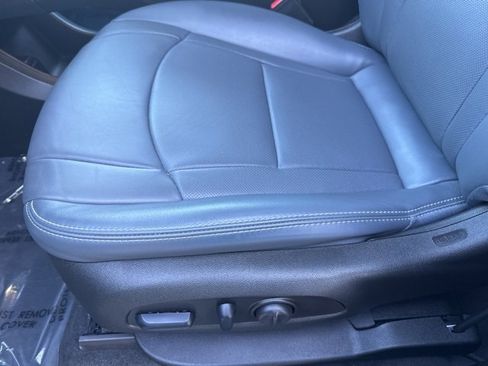 Used 2024 Buick Enclave Essence w/ Experience Buick Package image 15