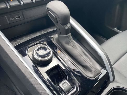 Used 2024 Chevrolet Colorado Trail Boss w/ Advanced Trailering Package image 31