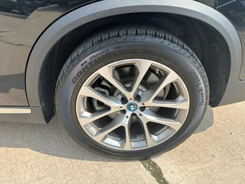 Used 2024 BMW X5 xDrive50e w/ Executive Package AWD/4WD image 48