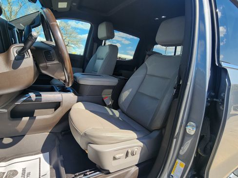 Used 2021 Chevrolet Silverado 1500 LTZ w/ Technology Package AWD/4WD image 14
