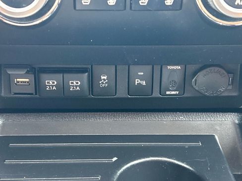 Used 2021 Toyota Tundra 1794 Edition AWD/4WD image 29