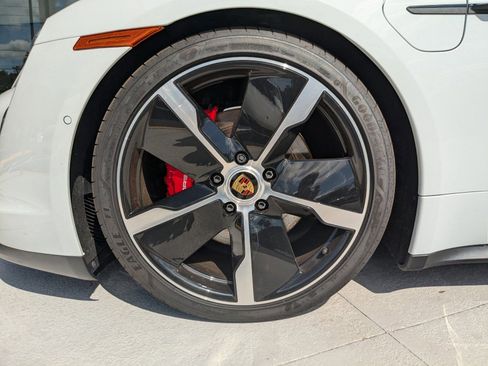 New 2023 Porsche Taycan 4S image 30