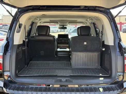 Used 2023 Nissan Armada SL w/ Captain's Chairs Package RWD image 35