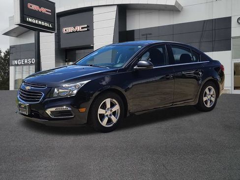Used 2015 Chevrolet Cruze LT w/ Technology Package FWD image 31