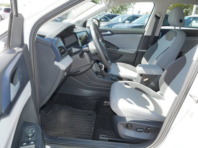 Certified 2024 Volkswagen Taos SE AWD/4WD image 13