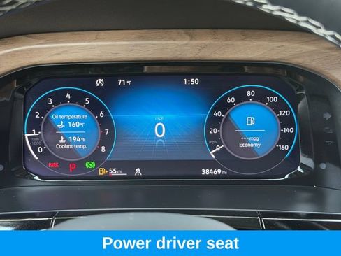 Used 2024 Volkswagen Atlas SE AWD/4WD image 3
