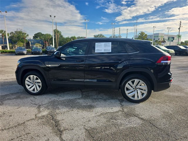 Used 2022 Volkswagen Atlas Cross Sport SE FWD image 7