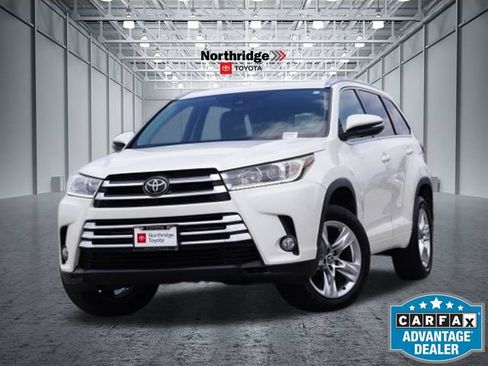 Used 2017 Toyota Highlander Limited w/ Carpet Mat Package FWD image 1