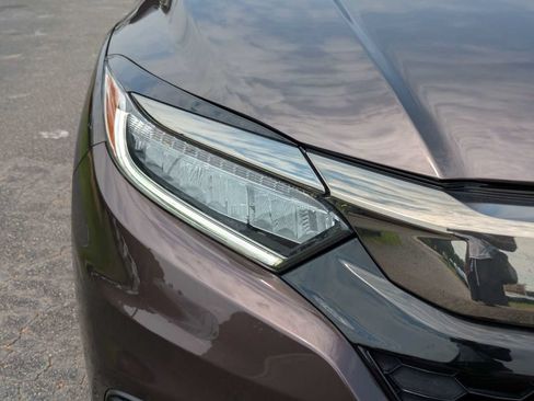 Used 2019 Honda HR-V Touring image 10