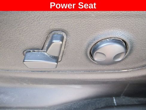 Used 2022 RAM 1500 Big Horn AWD/4WD image 25