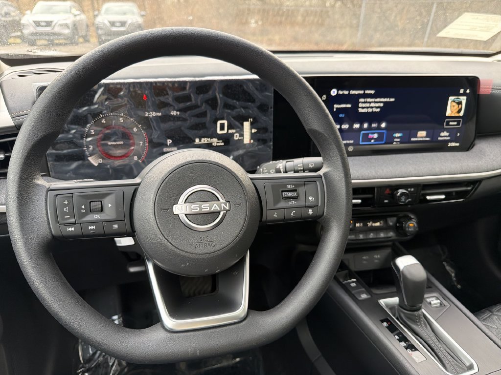 Used 2026 Nissan Kicks SV w/ SV Premium Package AWD/4WD image 17