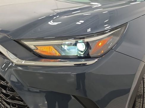 Certified 2025 Toyota Grand Highlander XLE image 26