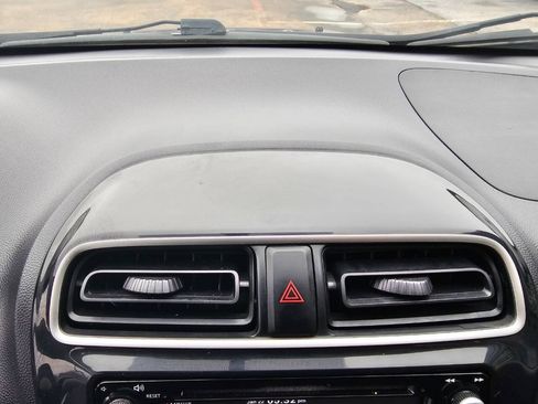 Used 2018 Mitsubishi Mirage SE FWD image 29