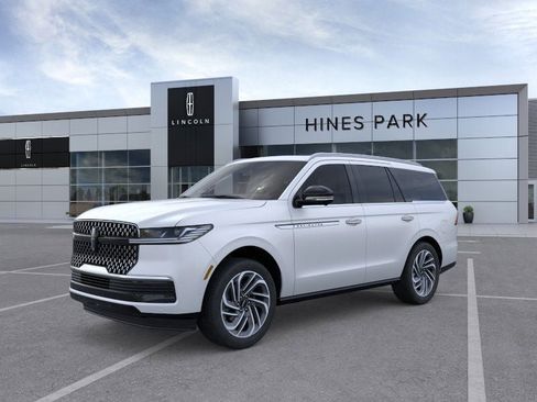 New 2025 Lincoln Navigator Reserve image 1