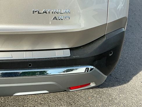 Used 2023 Nissan Rogue Platinum w/ Platinum Premium Package image 6
