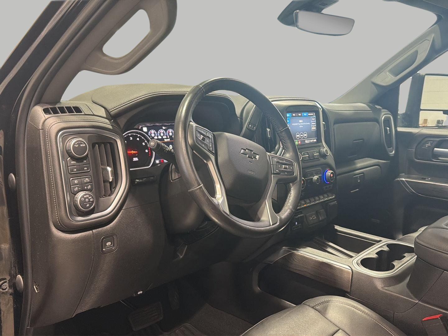 Used 2021 Chevrolet Silverado 2500 LTZ w/ LTZ Plus Package AWD/4WD image 5