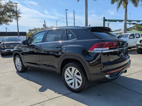 Used 2022 Volkswagen Atlas Cross Sport SE image 6