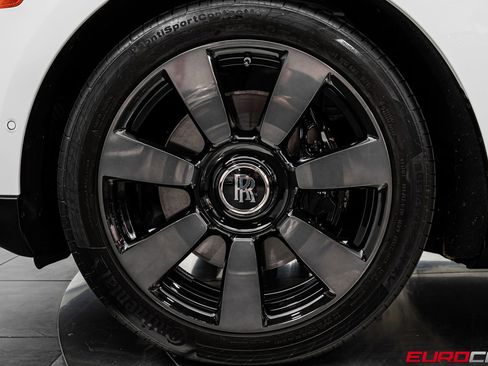 Used 2022 Rolls-Royce Cullinan w/ Cullinan Package AWD/4WD image 21