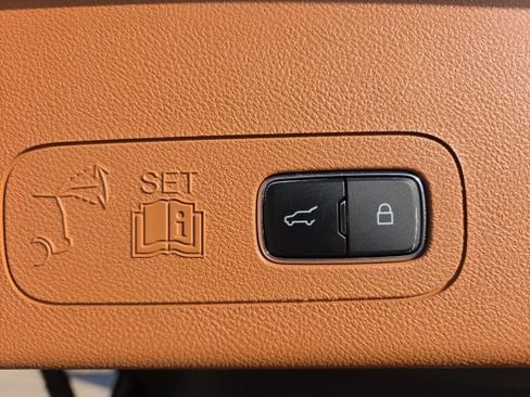 Used 2023 Lincoln Aviator Black Label AWD/4WD image 24