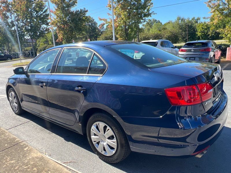 Used 2013 Volkswagen Jetta S FWD image 4