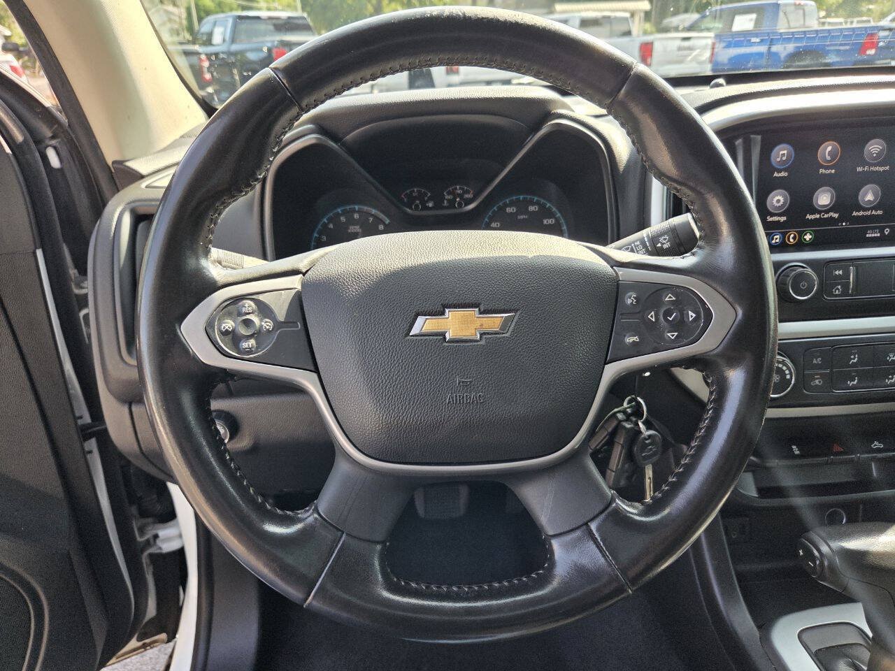Used 2020 Chevrolet Colorado LT w/ LT Convenience Package RWD image 11