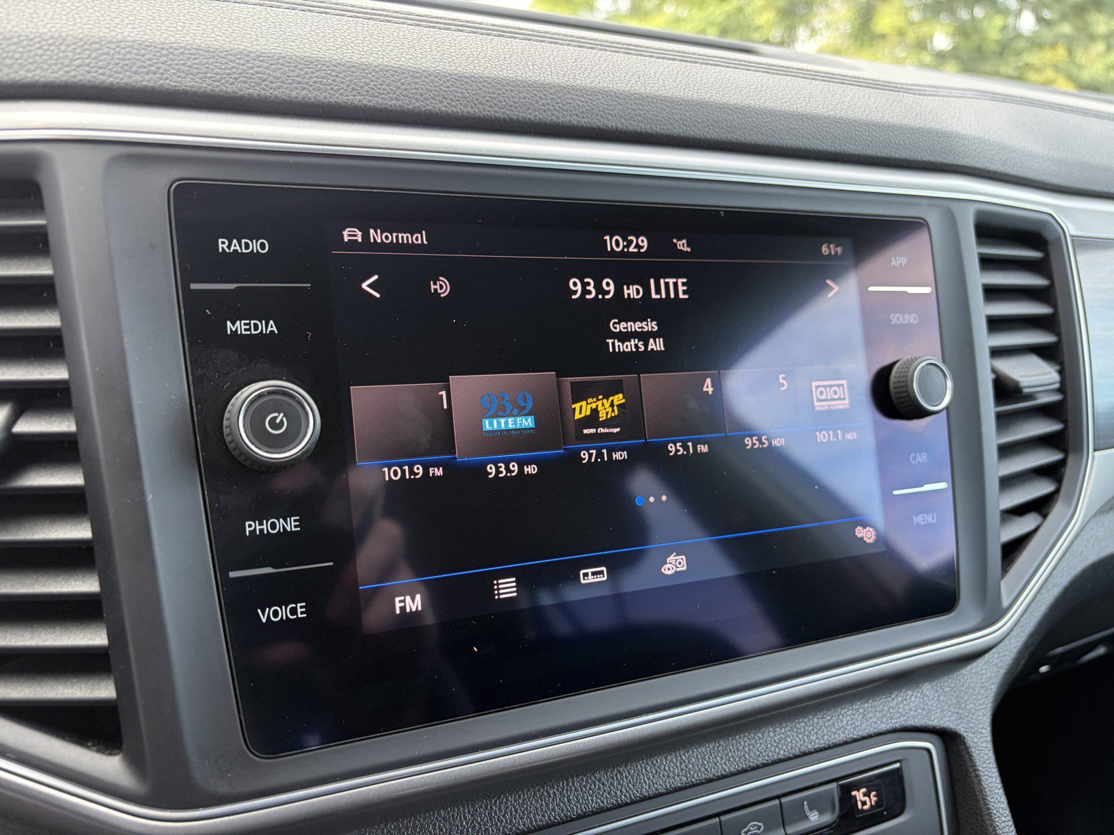 Used 2019 Volkswagen Atlas SE AWD/4WD image 18