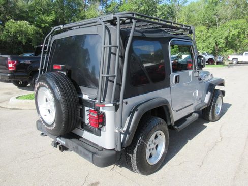 Used 2006 Jeep Wrangler Sport w/ 30" Tire & Wheel Group AWD/4WD image 8