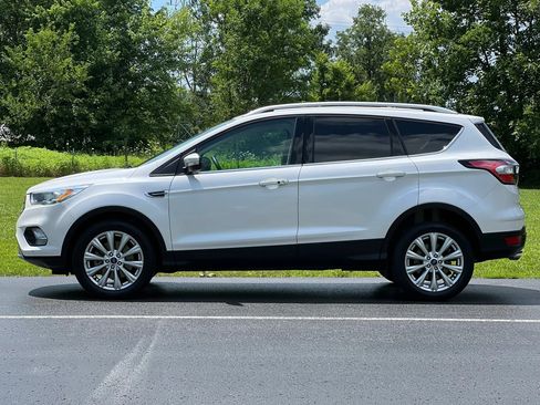 Used 2018 Ford Escape Titanium AWD/4WD image 8
