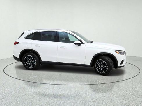 Certified 2026 Mercedes-Benz GLC 300 image 6