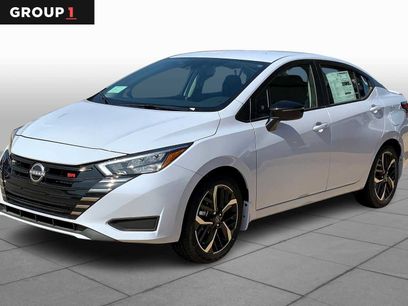 New 2025 Nissan Versa SR w/ Trunk Package