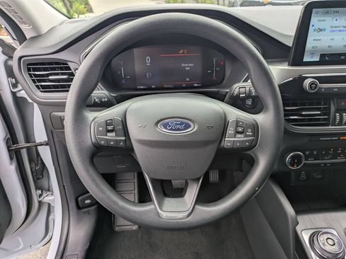 Used 2025 Ford Escape Active AWD/4WD image 18