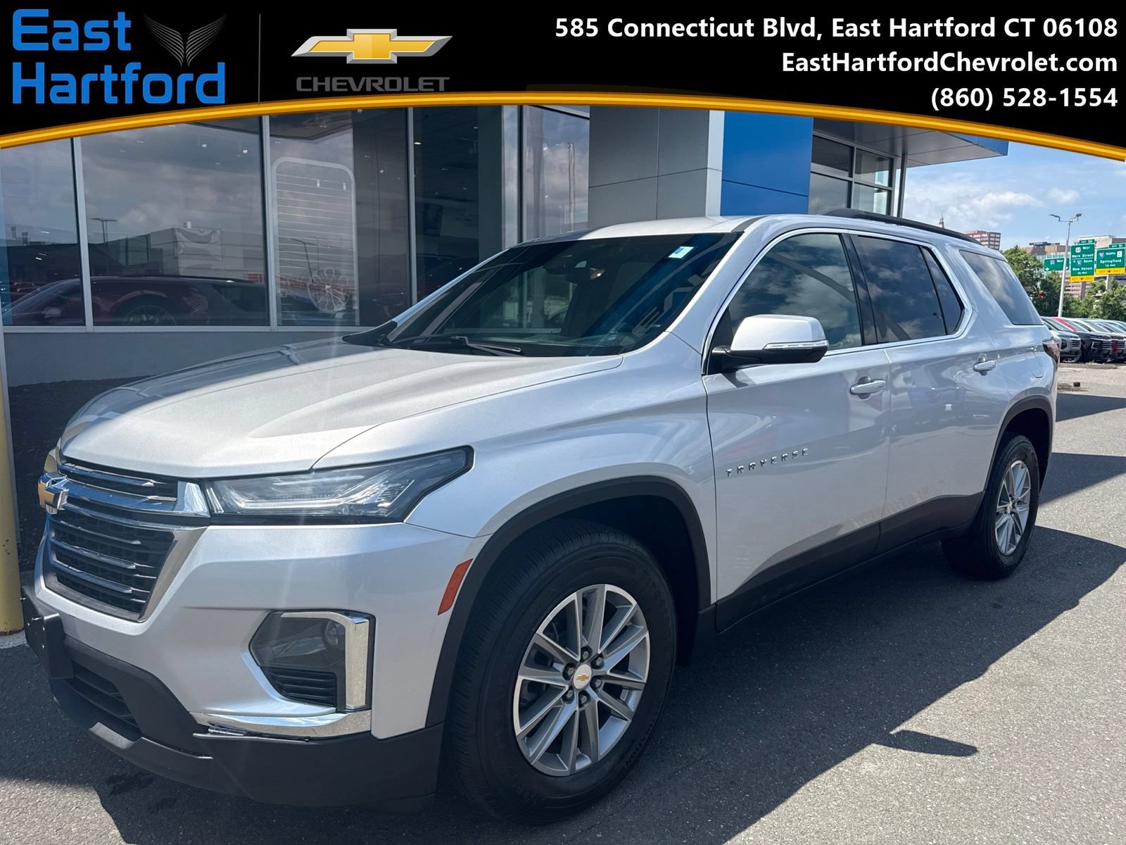 Used 2022 Chevrolet Traverse LT AWD/4WD image 1