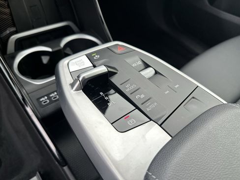 Used 2023 BMW X1 xDrive28i w/ Premium Package image 36