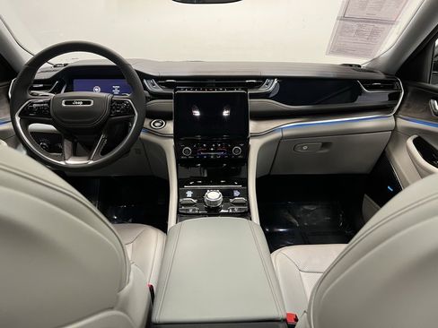 Used 2023 Jeep Grand Cherokee L Overland w/ Rear Seat Video Group I image 17