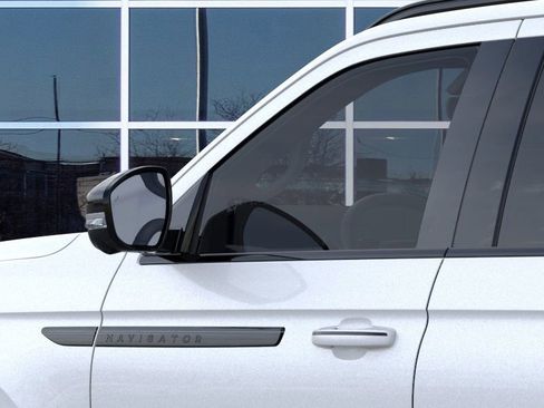 New 2025 Lincoln Navigator Reserve w/ Jet Appearance Package image 20