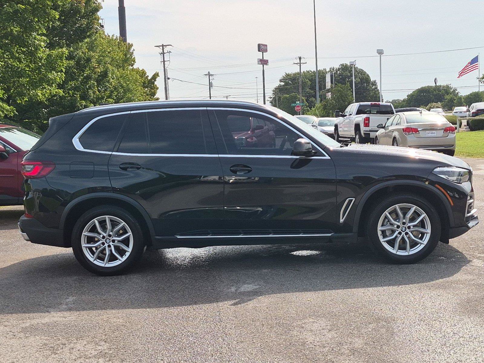 Used 2021 BMW X5 xDrive40i w/ Convenience Package AWD/4WD image 6