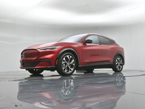 Certified 2022 Ford Mustang Mach-E Premium RWD image 46